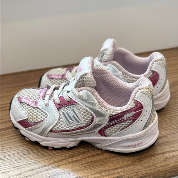 New Balance Kids' Sneakers in White and Pink - Picture 3 of 7